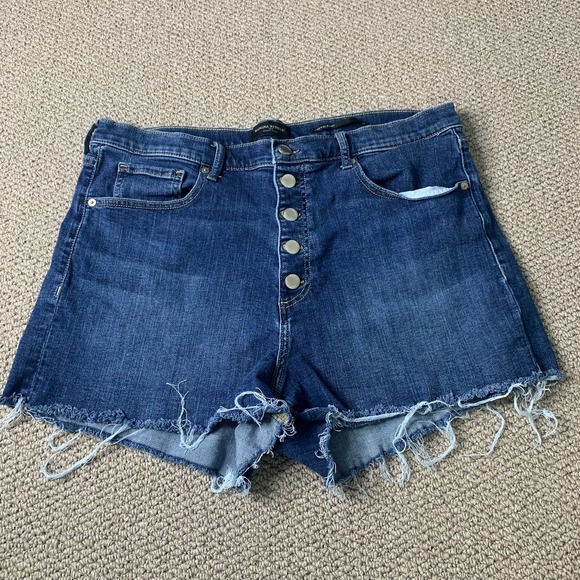 Banana Republic Pants - Banana Republic Womens Short Size 33 Blue Dark Wash Denim High Rise 3" Cut Off‎